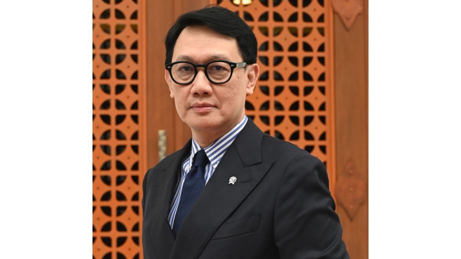 H.E. Arif Havas Oegroseno, Vice Minister for Foreign Affairs, Republic of Indonesia
