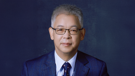 Photo of Professor Yiping Huang