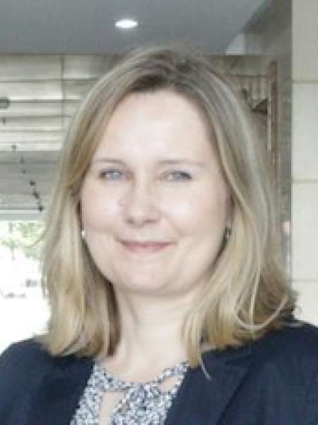 Dr Birgit Muskat 