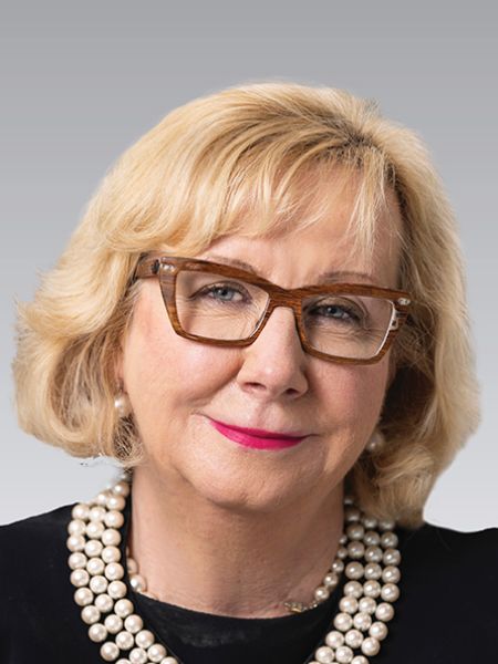 Ms Penny Winn