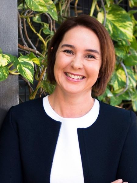 Ms Zoë Robinson