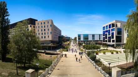 Aerial shot of ��������'s Acton campus.